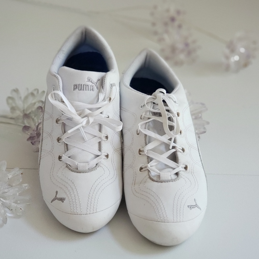 PUMA  sport women shoes in white/silver